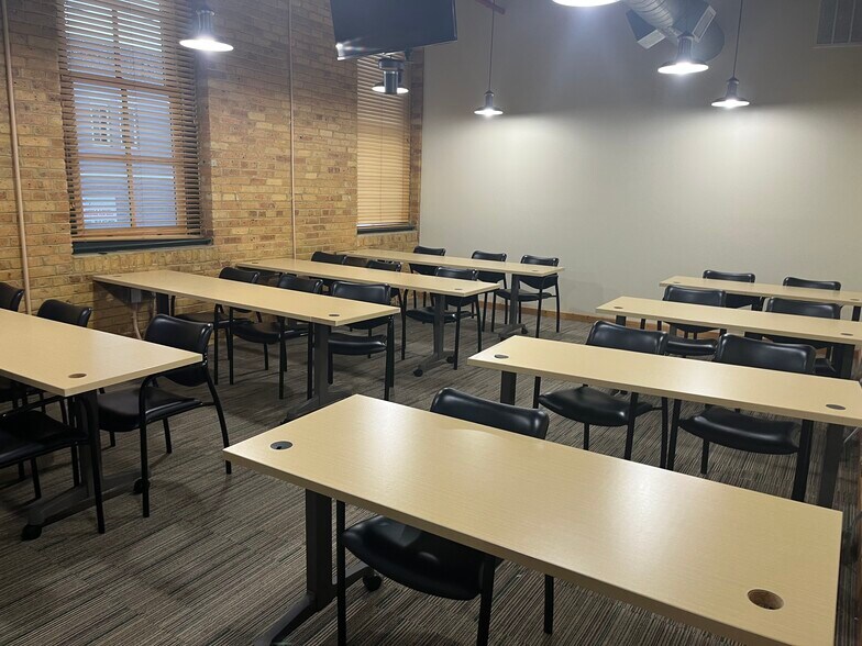More Photos Of 1403 N Howard Ave, Tampa Office For Lease
