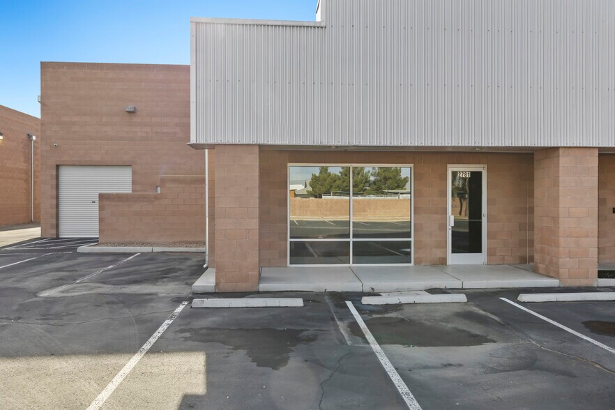 More Photos Of 2781 N Lamb Blvd, Las Vegas Distribution For Lease