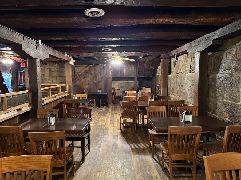 More Photos Of 42087 State Route 154, Lisbon Restaurant For Lease
