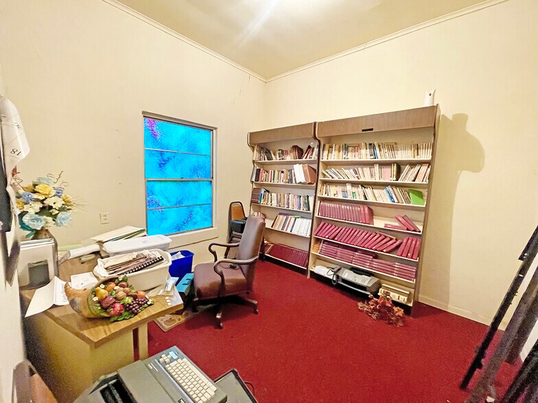 More Photos Of 239 County Road 1710 Rd, Grapeland Religious Facility For Sale