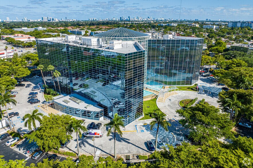 More Photos Of 4000 Hollywood Blvd, Hollywood Office For Lease
