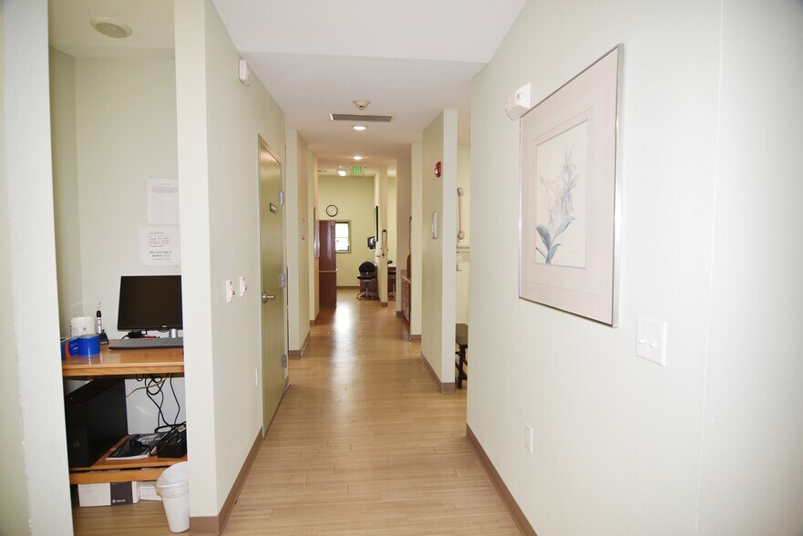 More Photos Of 1716 Warren Ave, Cheyenne Medical For Lease