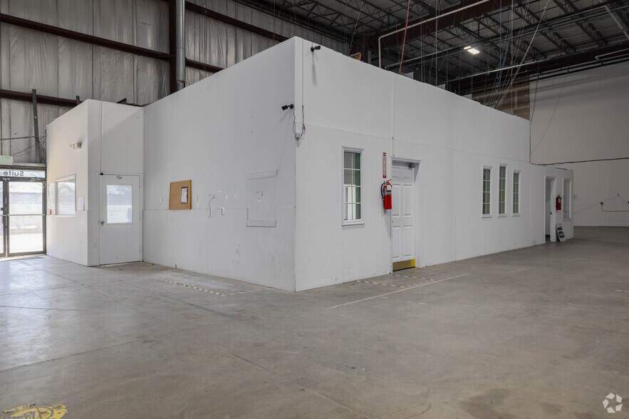 More Photos Of 8221 Preston Ct, Jessup Warehouse For Lease