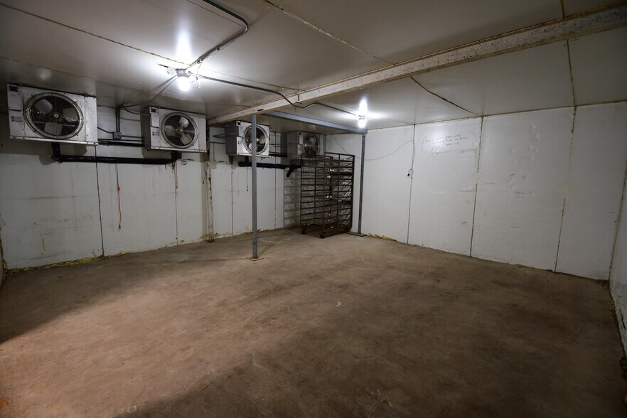 More Photos Of 1907 Sheppard Access Rd, Wichita Falls Food Processing For Lease