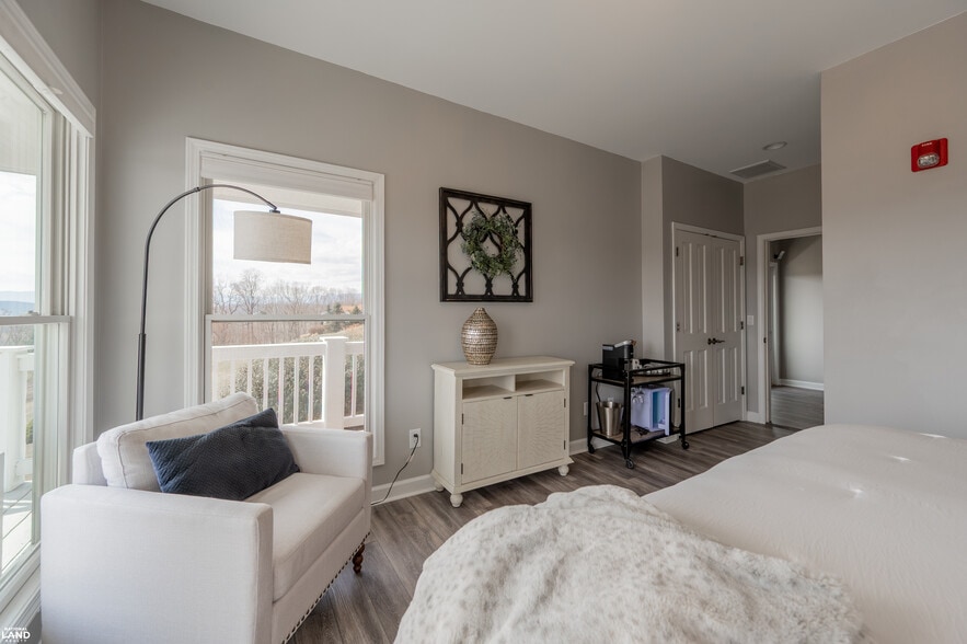 More Photos Of 125 River Ridge Dr, Pearisburg Hospitality For Sale