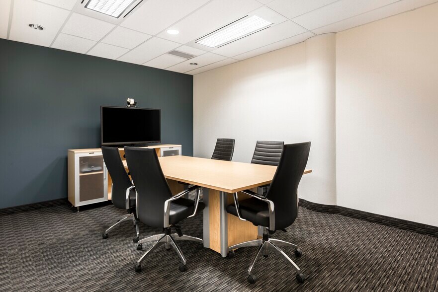 More Photos Of 1959 Upper Water St, Halifax Coworking Space