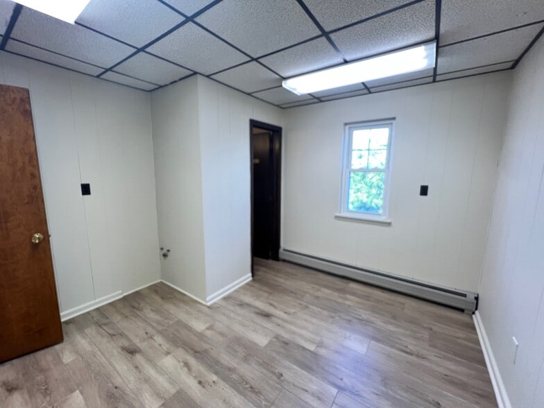More Photos Of 332-334 North Ave, Garwood Loft Creative Space For Sale