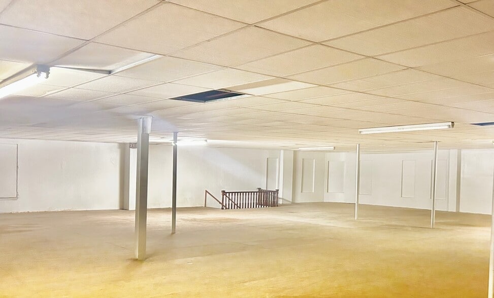 More Photos Of 3636 W 26th St, Chicago Apartments For Lease