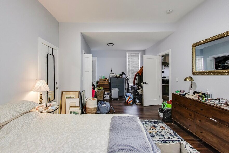 More Photos Of 932 N Richmond St, Chicago Multifamily For Sale