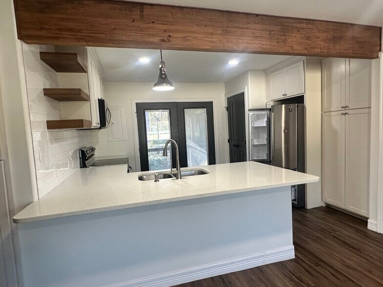 More Photos Of , Onalaska Unknown For Sale