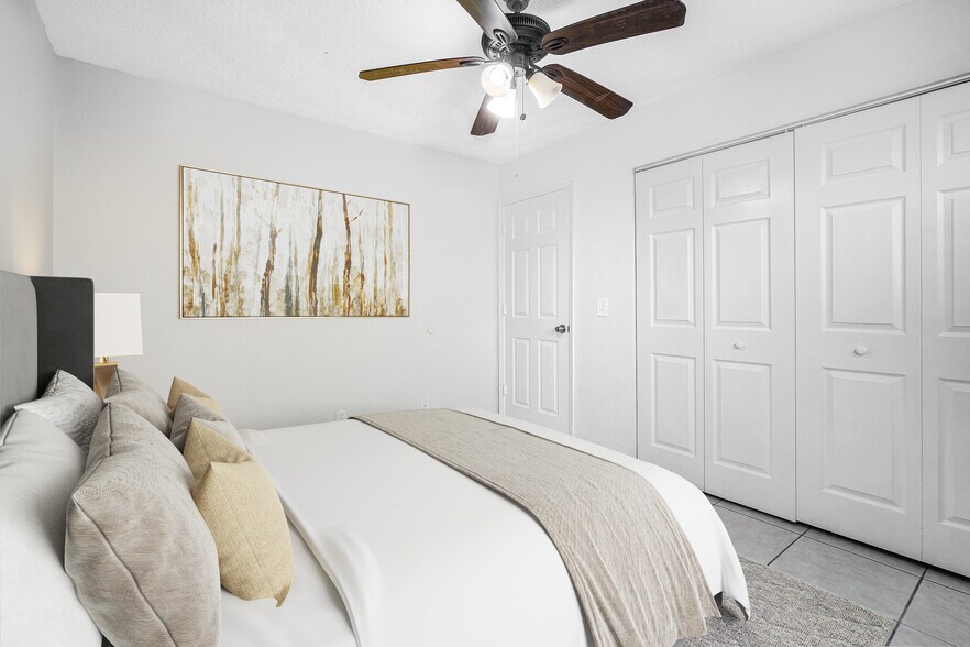 More Photos Of 925 S K St, Lake Worth Apartments For Sale
