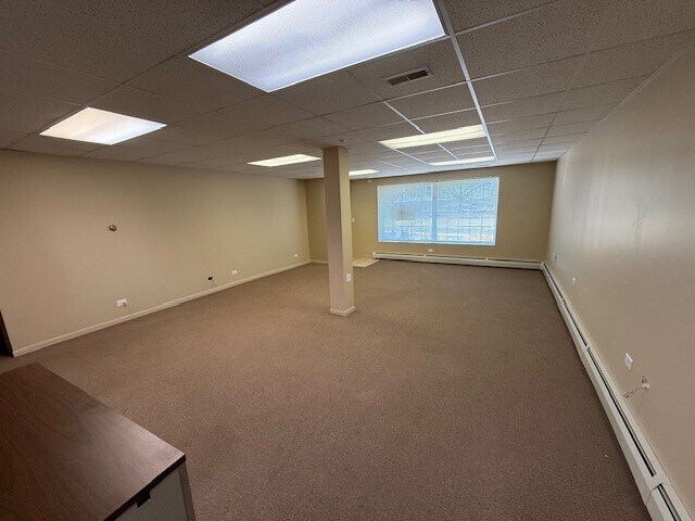 More Photos Of 7041 Willow Springs Rd, Countryside Office For Lease
