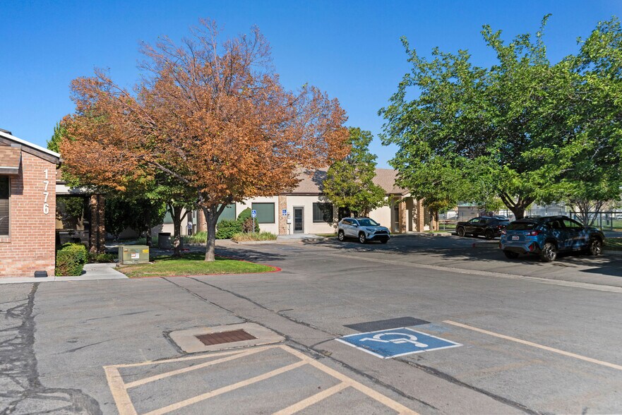 More Photos Of 1776 S West Temple, Salt Lake City Office For Lease