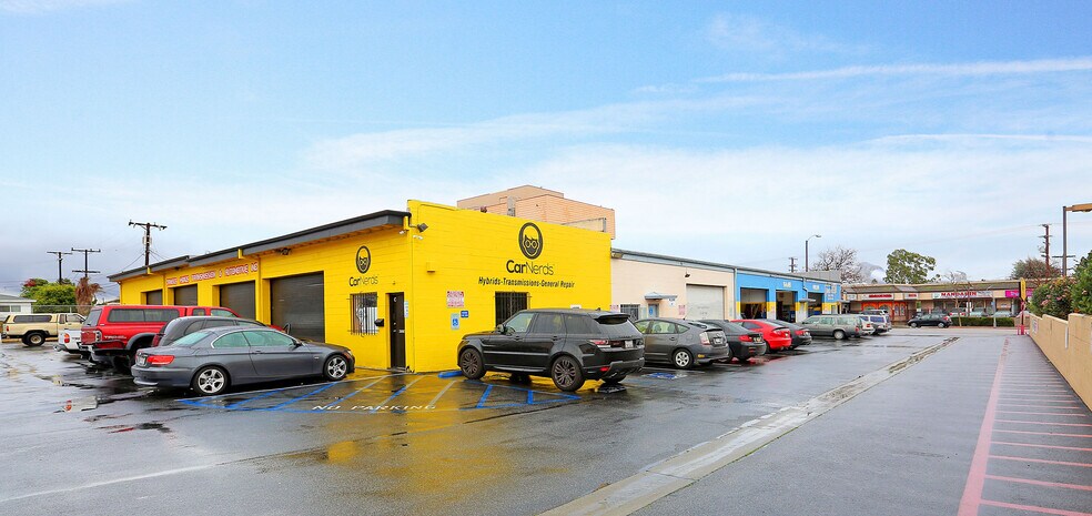 More Photos Of 2621 Pico Blvd, Santa Monica Storefront Retail Office For Lease