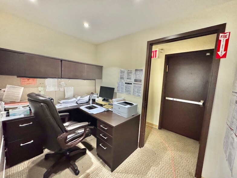 More Photos Of 215-15 Northern Blvd, Bayside Storefront Retail Office For Sale