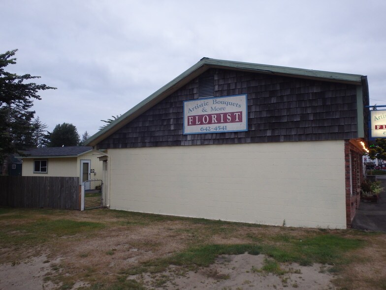 More Photos Of 3811 Pacific Way, Seaview General Retail For Sale