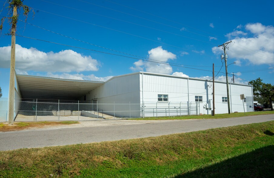 More Photos Of 5007 S Westshore Blvd, Tampa Warehouse For Lease