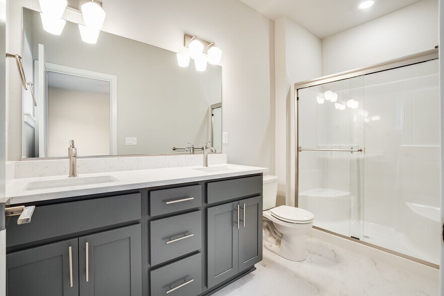 More Photos Of 16933 SW 132nd Ter, Tigard Apartments For Sale