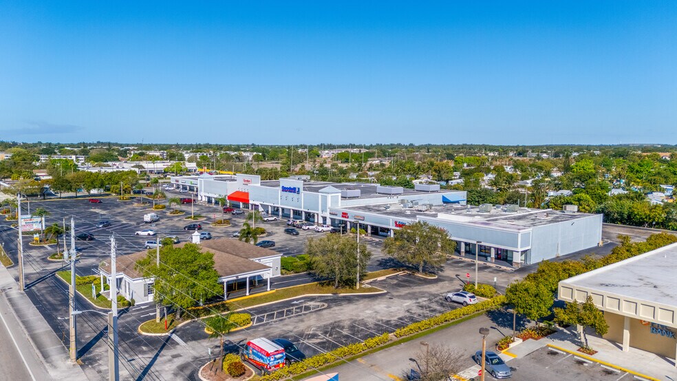 More Photos Of 4869-4975 Okeechobee Blvd, West Palm Beach Unknown For Lease