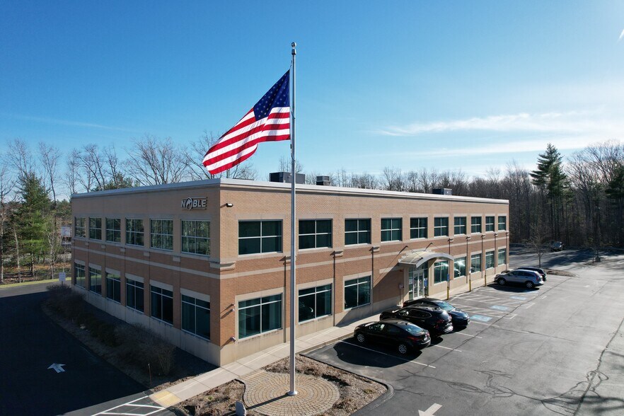 More Photos Of 302 Weymouth St, Rockland Office For Lease