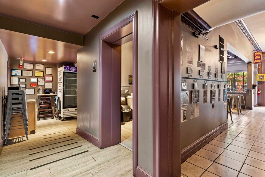 More Photos Of 26 W High St, Carlisle Office For Sale