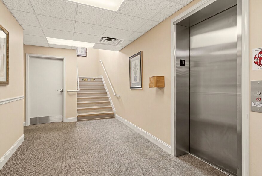 More Photos Of 9 San Bartola Dr, Saint Augustine Medical For Sale
