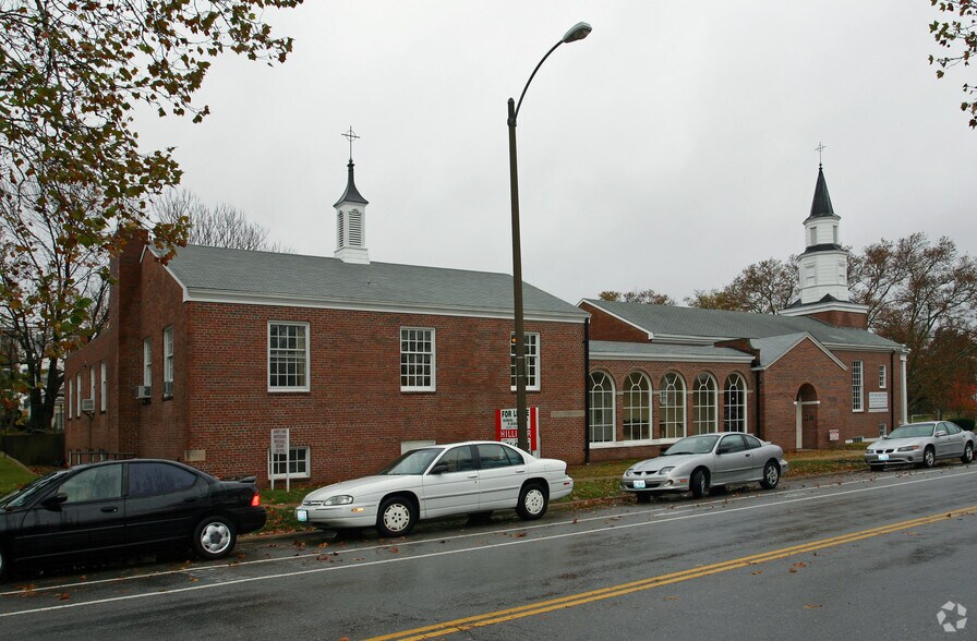 More Photos Of 5880 Christy Blvd, Saint Louis Religious Facility For Sale