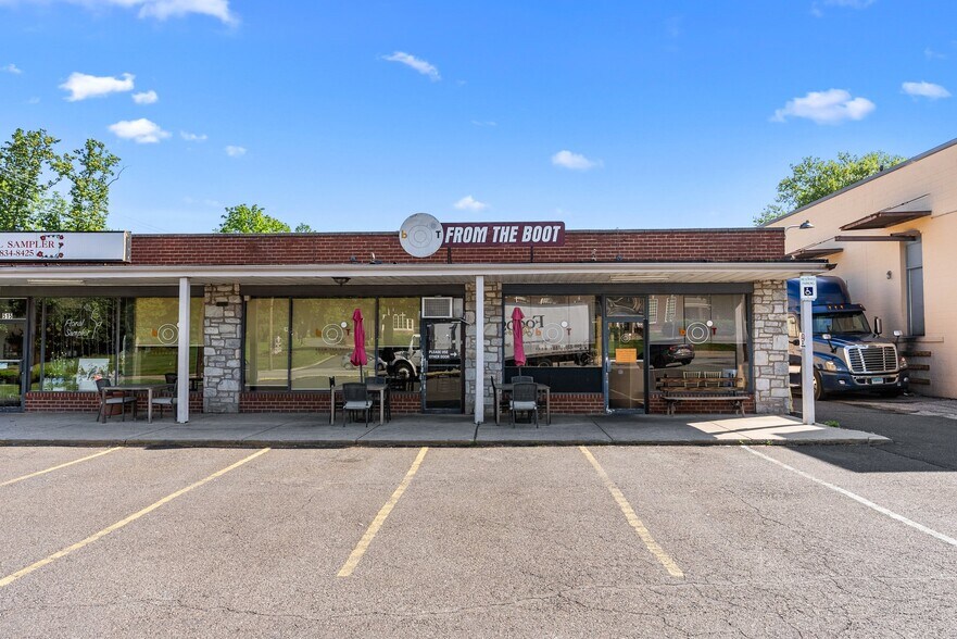 More Photos Of 513-519 Germantown Pike, Lafayette Hill Storefront For Lease