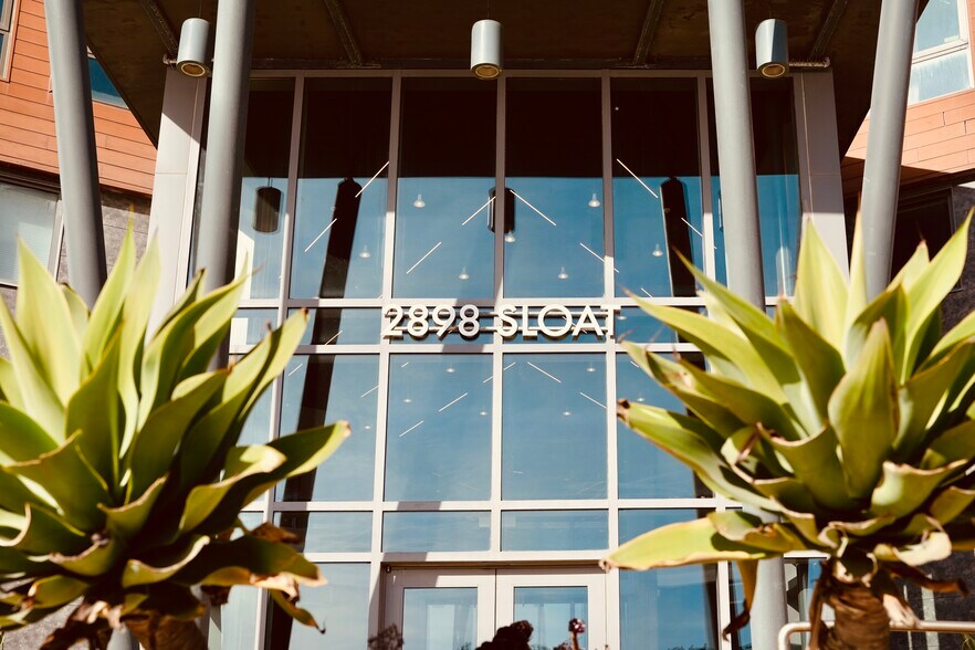 More Photos Of 2800 Sloat Blvd, San Francisco Apartments For Lease