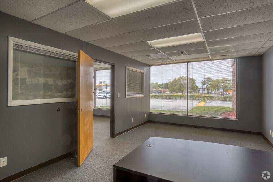 More Photos Of 3902 Corporex Park Dr, Tampa Unknown For Lease