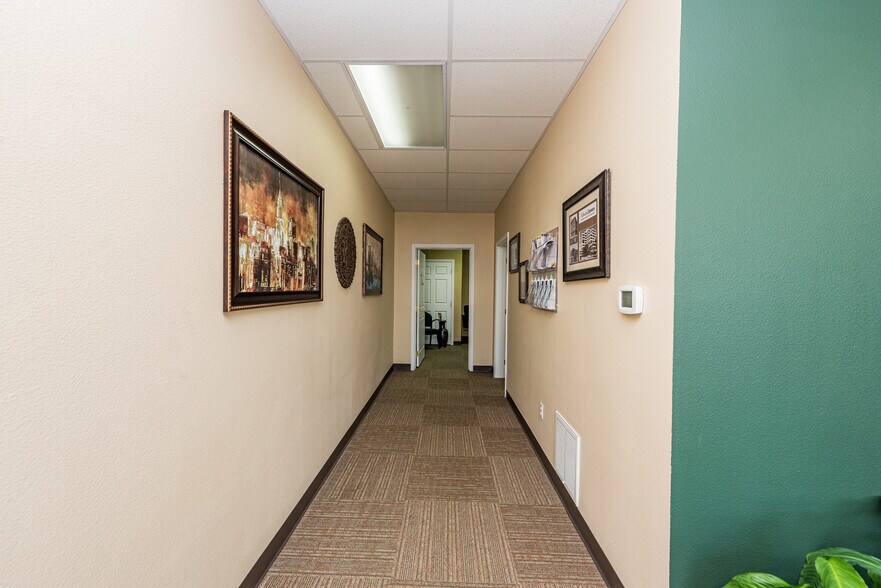 More Photos Of 213 E Washington St, Sequim Storefront Retail Office For Sale