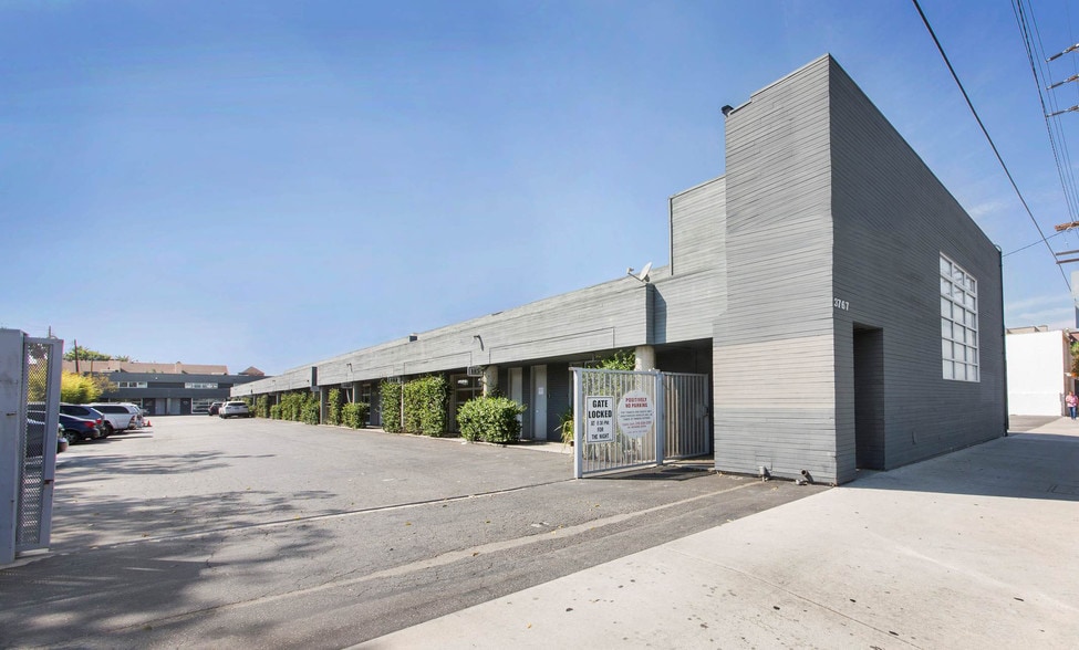 Primary Photo Of 3767 Overland Ave, Los Angeles Loft Creative Space For Lease