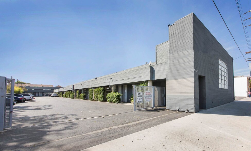 Primary Photo Of 3767 Overland Ave, Los Angeles Loft Creative Space For Lease