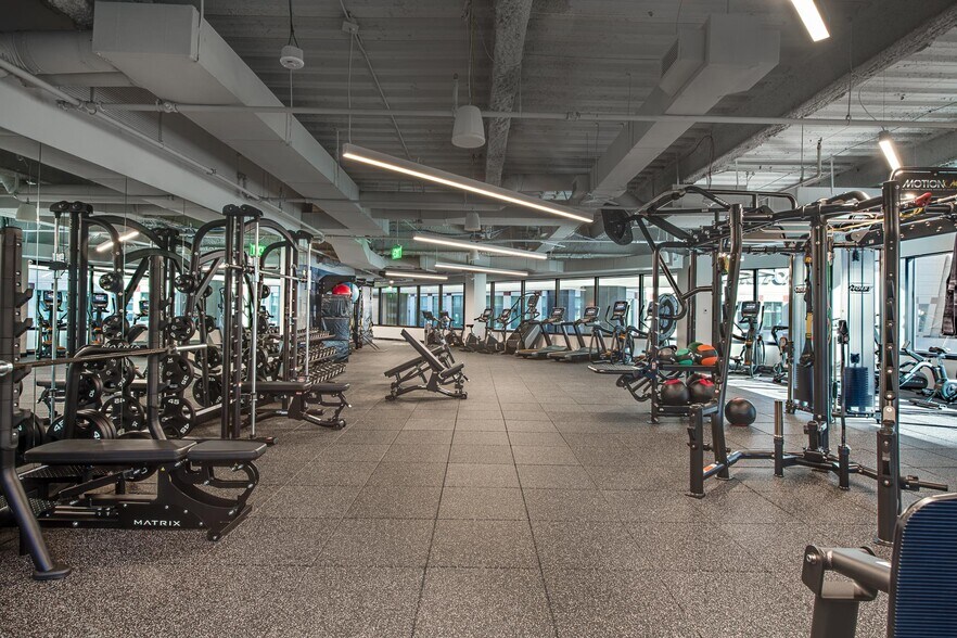 More Photos Of 1099 18th St, Denver Office For Lease