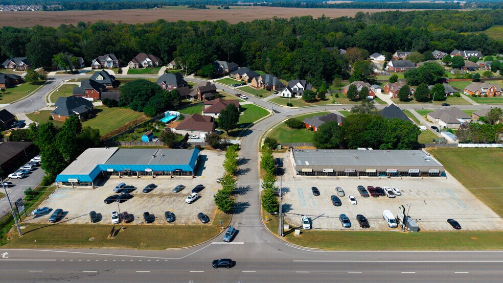 More Photos Of 12835 Highway 231 431 N, Hazel Green Storefront For Lease