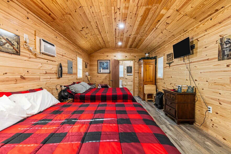 More Photos Of 1350 Moxley Camp Rd, Karnack Specialty For Sale