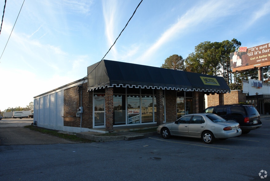 Primary Photo Of 1170 W I65 Service Rd S, Mobile Storefront Retail Office For Lease
