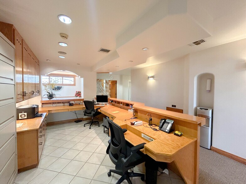 More Photos Of 1908 Santa Monica Blvd, Santa Monica Medical For Lease