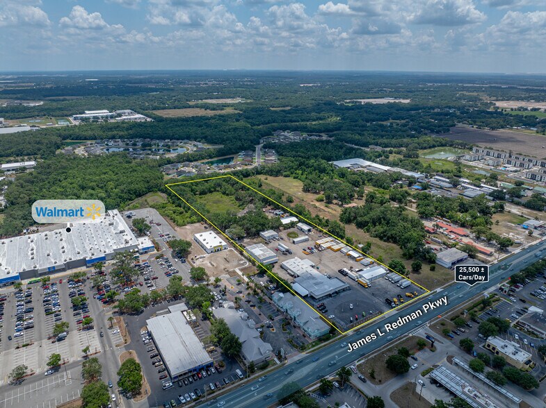 More Photos Of 2900 James L Redman Pky, Plant City Freestanding For Sale