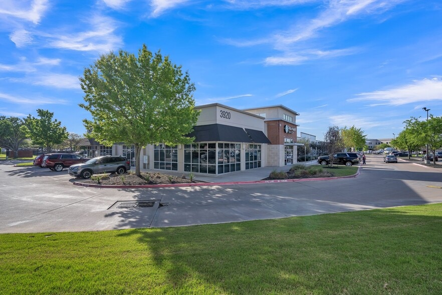 More Photos Of 3920 W Wheatland Rd, Dallas Medical For Lease