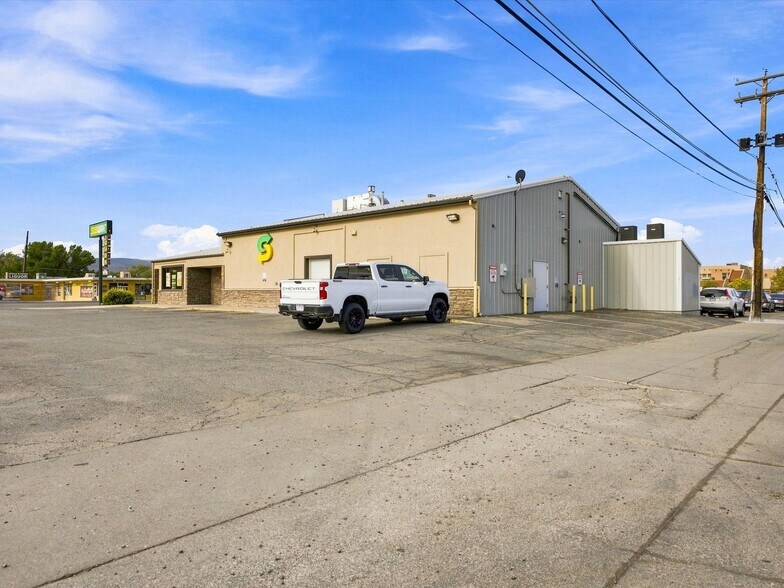 More Photos Of 810 North Ave, Grand Junction Freestanding For Sale
