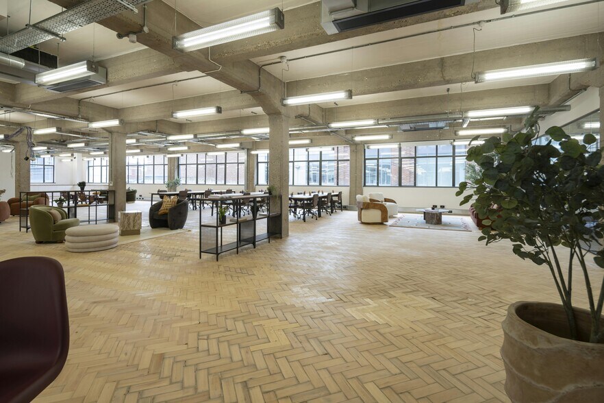 More Photos Of 15-27 Gee St, London Office Residential For Lease