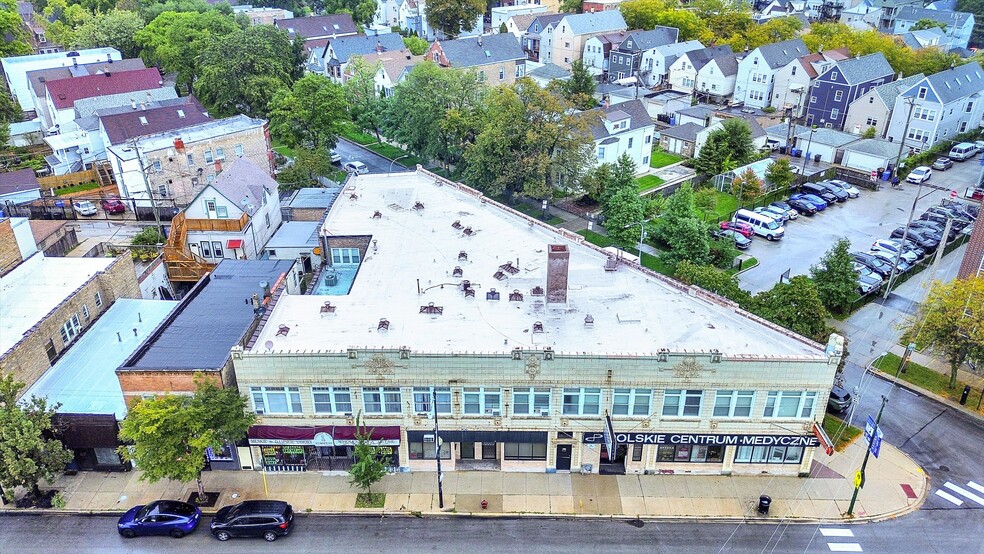 Primary Photo Of 3015-3025 N Milwaukee Ave, Chicago Storefront Retail Office For Lease