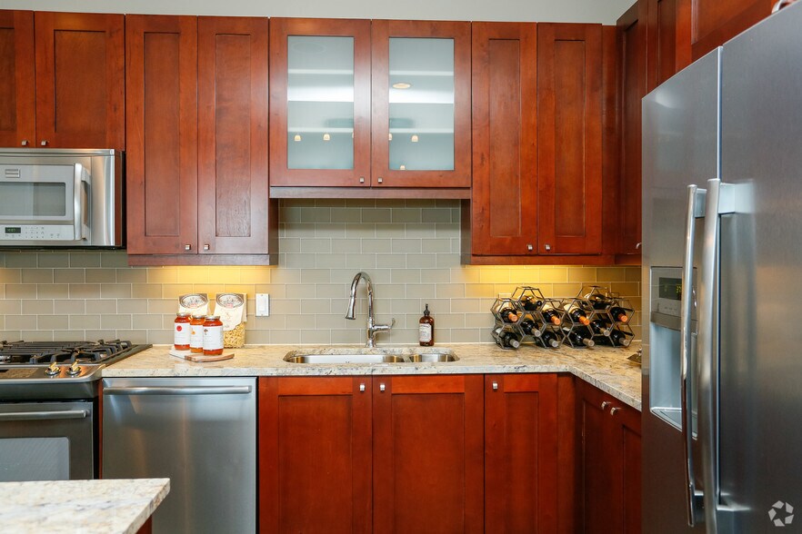 More Photos Of 2929 Weslayan St, Houston Apartments For Lease