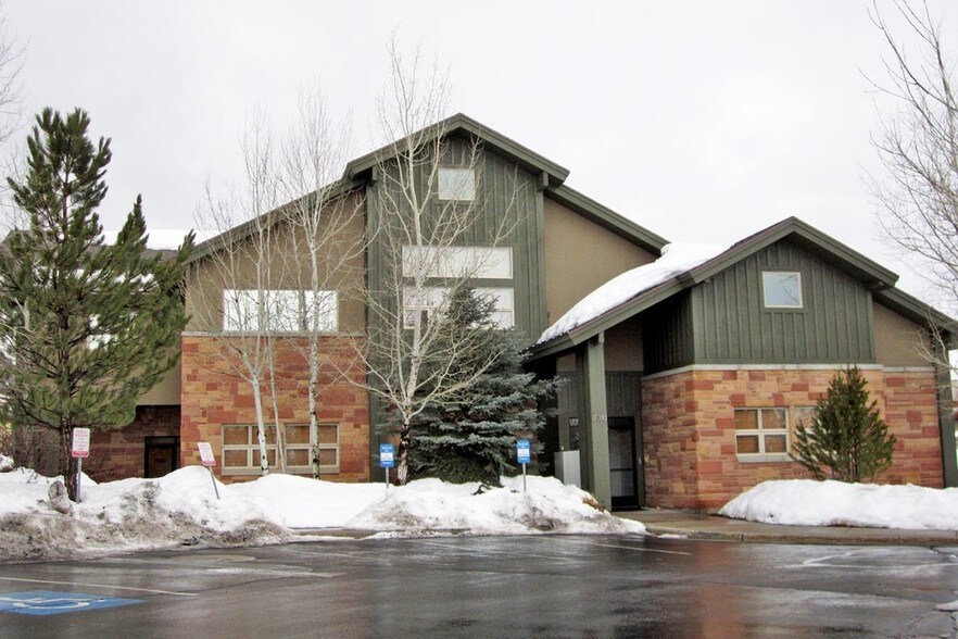 More Photos Of 3080 Pinebrook Rd, Park City Office For Lease