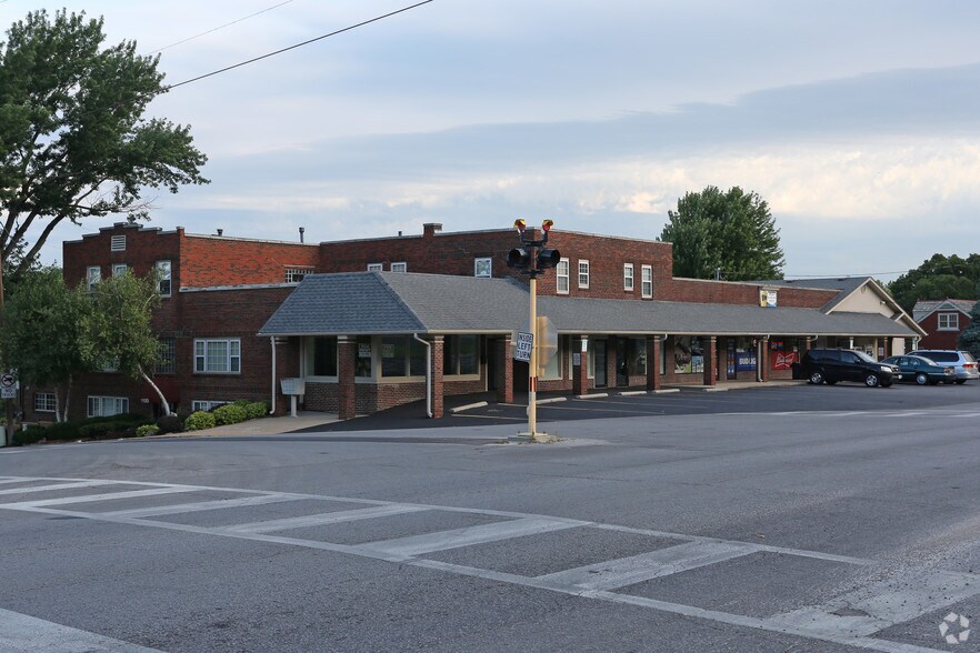 More Photos Of 100-106 S Sterling Ave, Sugar Creek Unknown For Lease