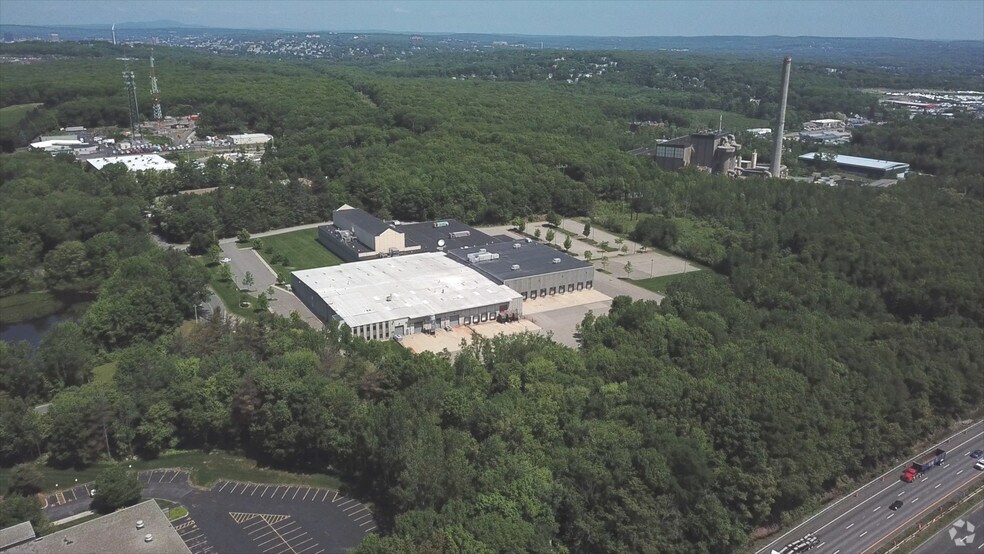 More Photos Of 5-9 Latti Farm Rd, Millbury Warehouse For Lease