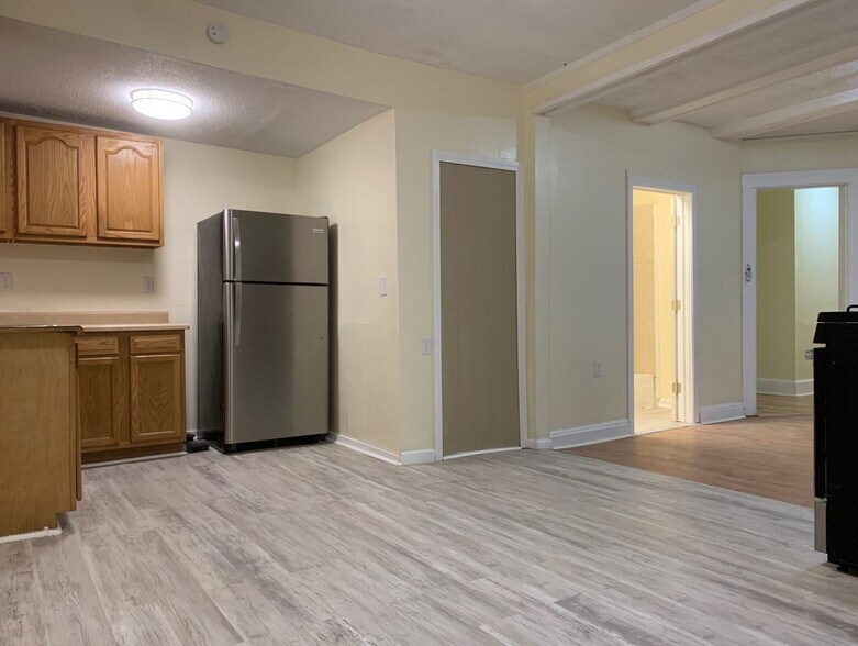 More Photos Of 134 Chestnut Ave, Waterbury Apartments For Sale