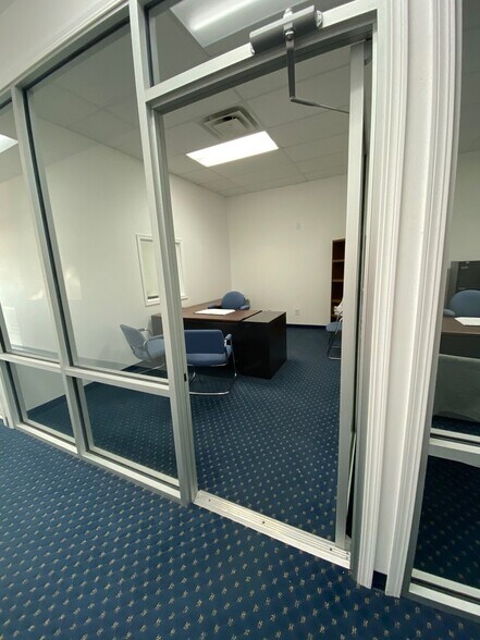 More Photos Of 8028 S Emerson Ave, Indianapolis Storefront For Lease