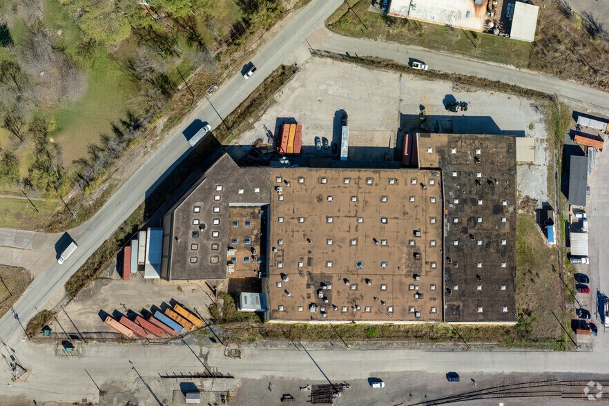 More Photos Of 2830 Produce Row, Houston Manufacturing For Lease